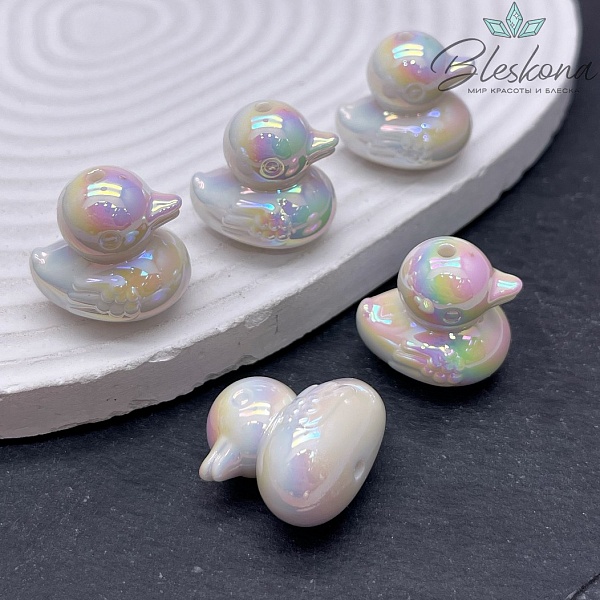 22*21 мм Бусина Уточка белая с переливом