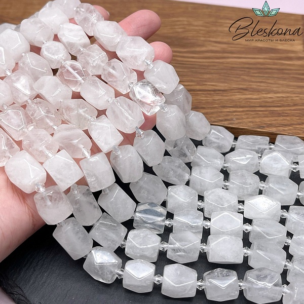 Горный хрусталь фриформ огранка (13-16)*(10-11) мм