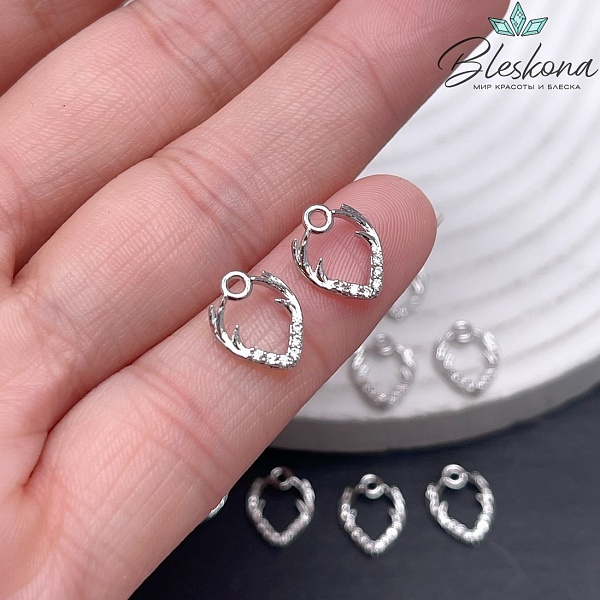 11*8,8 мм Цвет серебро, Подвеска Оленьи рога в форме сердца цирконы