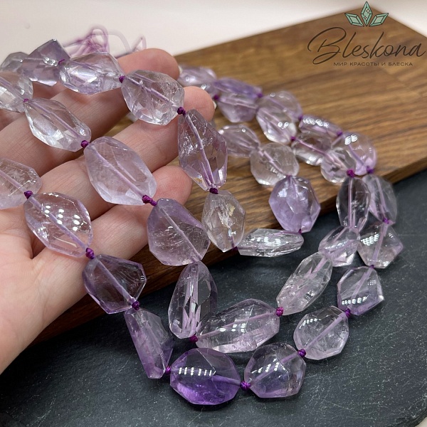 Аметист лавандовый фриформ огранка 14-18 мм