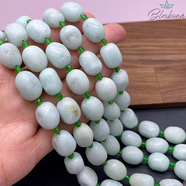 Волластонит (синтетический)  галтовка (14-16)*(11-12) мм 