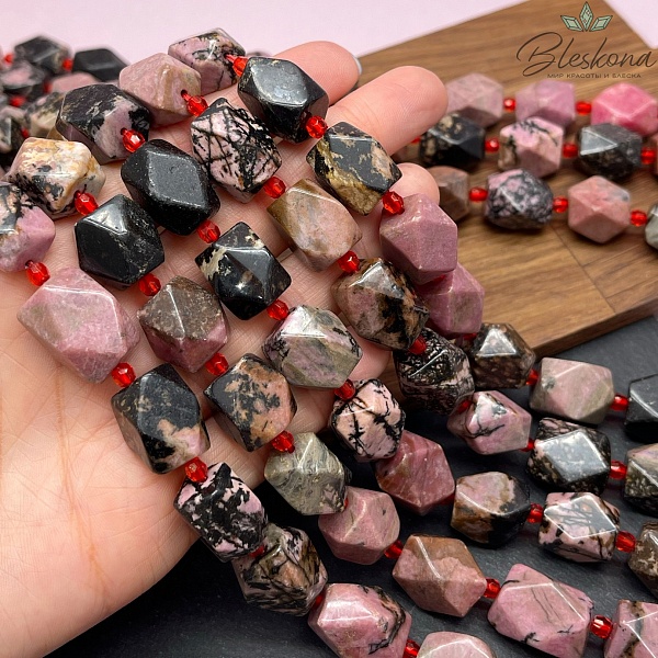 Родонит черно- розовый фриформ огранка (14-18)*(11-12) мм