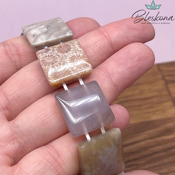 Петоски квадрат с двумя отверстиями сет 18 мм