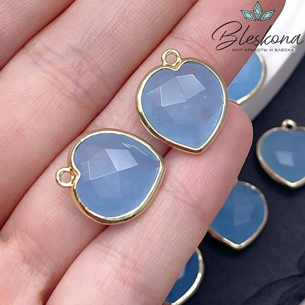 16,3*18,7мм,Цвет золото,Подвеска Сердце Кварц тонированный голубой огранка