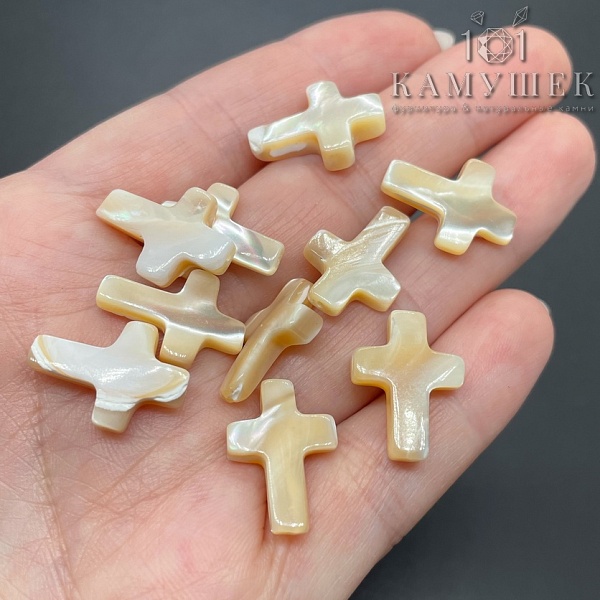Перламутр крест карамельный 18*13 мм  уп.10шт