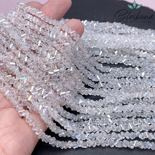 Чешское стекло №107 4,5 мм треугольник