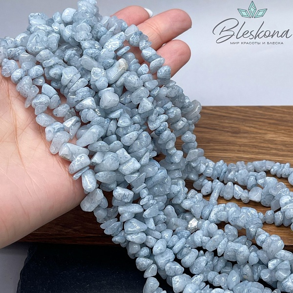 Крошка Кварц светло-синий (тонированный) ширина бусин ~ 7-9 мм