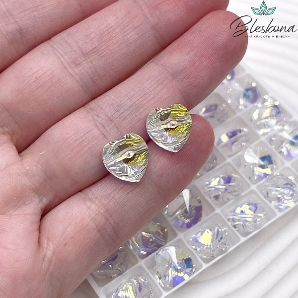 5742 Heart Bead 10 mm Crystal Aurore Boreale (AB)