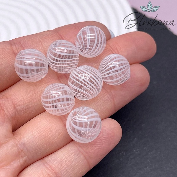 13 мм Бусина шар стекло прозрачное белые полосы