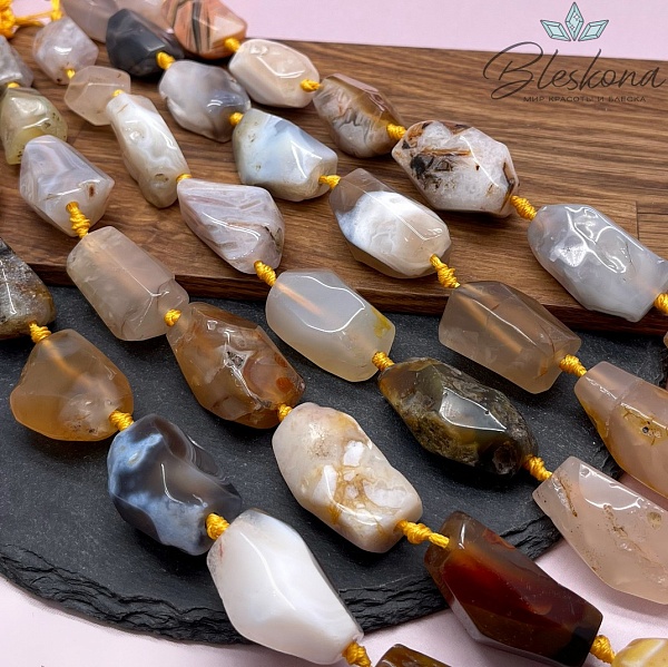 Агат бамбуковый фриформ огранка (26-40)*(16-21) мм