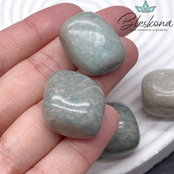 Амазонит галтовка 20-25 мм