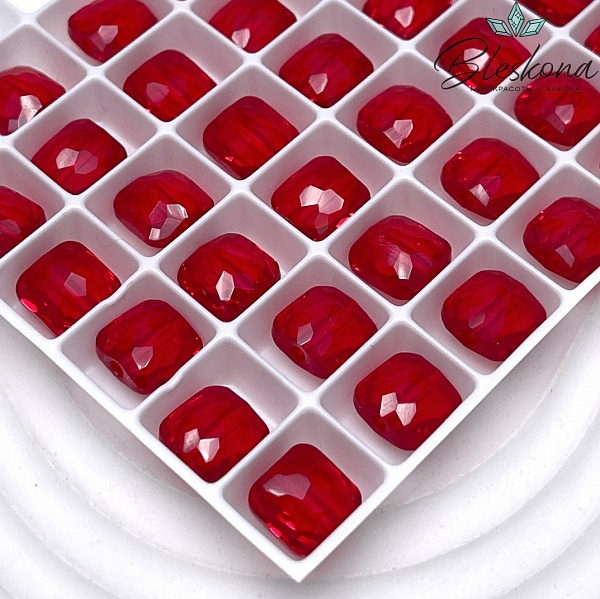 5035 Square Cusion 8 mm Light Siam