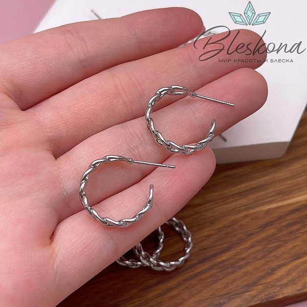 18*4,6 мм Цвет серебро,Пусеты Цепь жесткая