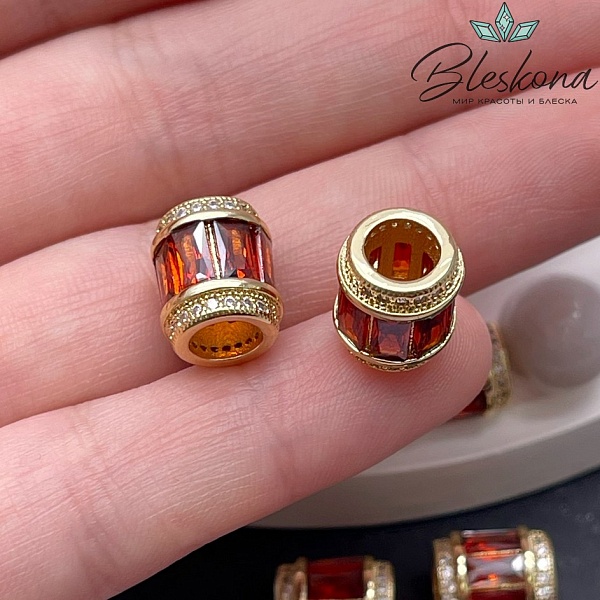 11*9,5 мм, цвет золото, Бусина цилиндр красные цирконы