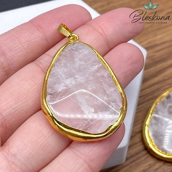 (29-30)*(44-45) мм, Цвет золото, Подвеска фриформ Горный Хрусталь в обрамлении 