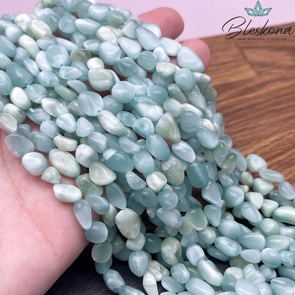 Волластонит (синтетический) галтовка  6-8 мм 