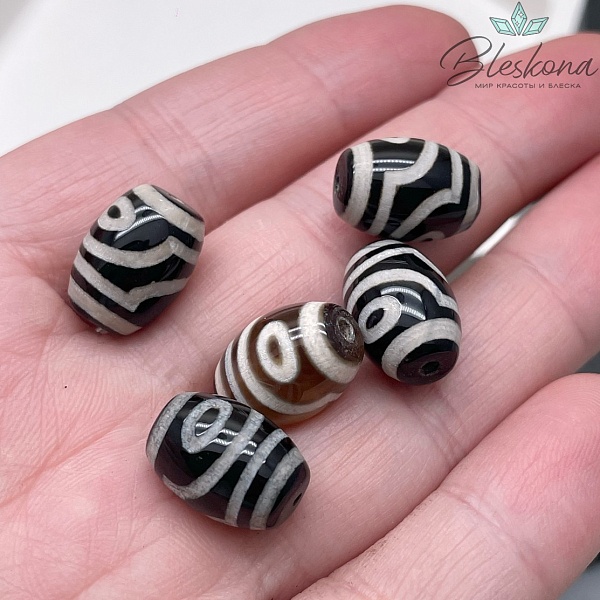 Бусина Дзи 2 глаза черно-белый бочонок 10*14 мм
