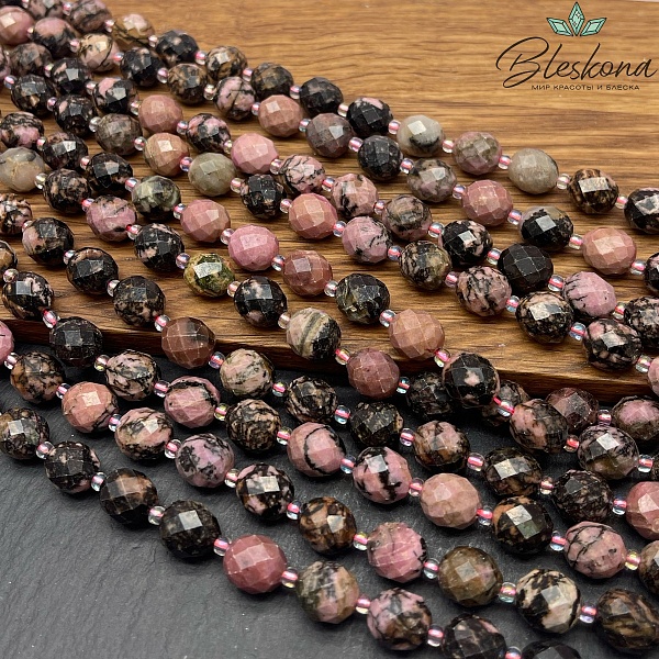 Родонит черно-розовый овал огранка 10*8 мм