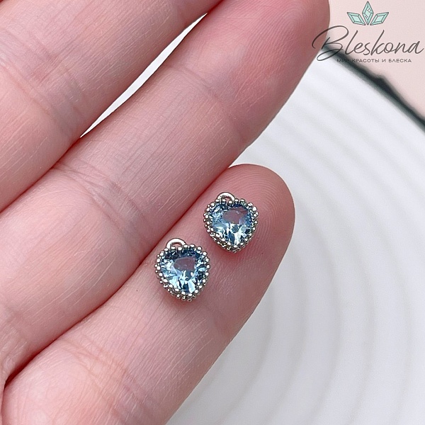 8*6,5 мм Цвет серебро, Подвеска Сердце мини голубой циркон