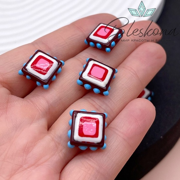 13,5 мм Бусина квадрат бордовый