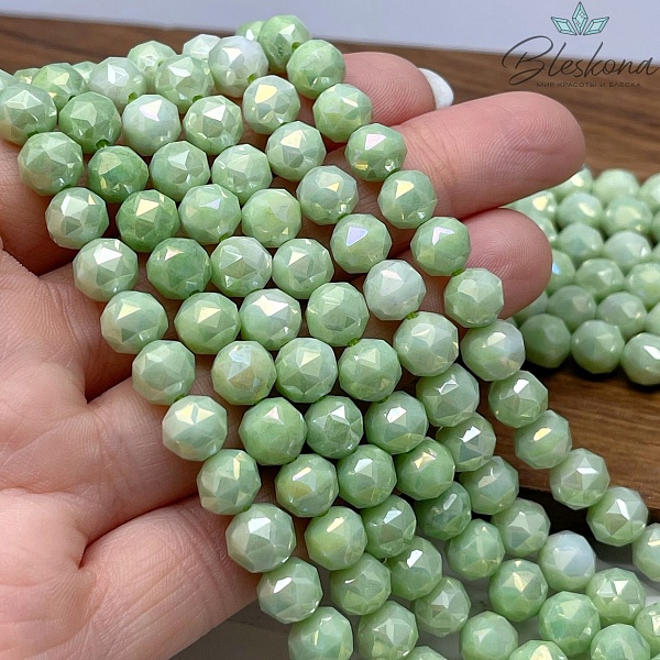 Стекло Lux светло- зеленое огранка острая 8 мм