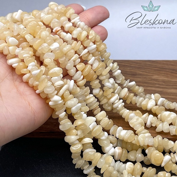 Крошка Оникс медовый ширина бусин ~ 7-9 мм