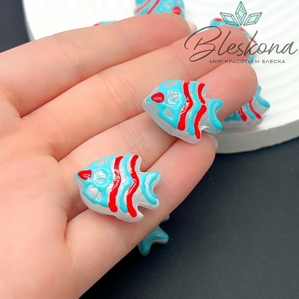 22*17 мм  Бусина рыбка бело- голубая