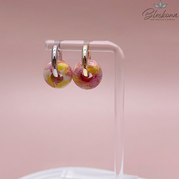 Бублик Агат белый желто- розовые узоры (имитация) 15 мм