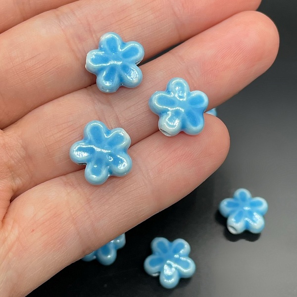 11 мм Бусина цветок, керамика цвет ярко-голубой