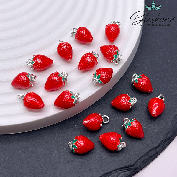 11*7 мм, цвет серебро, Подвеска клубничка эмаль 