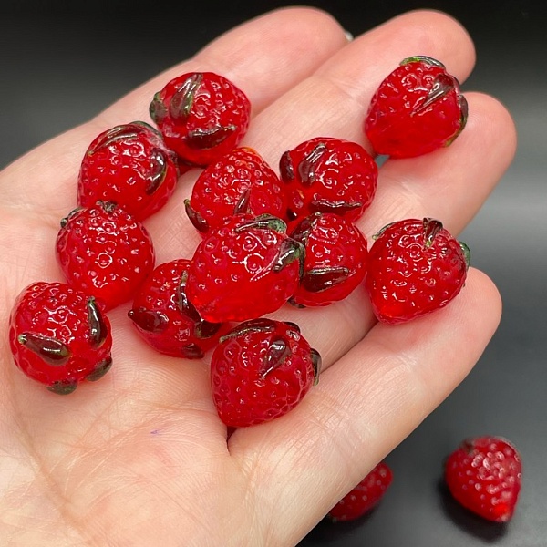 15*13 мм Бусина клубника