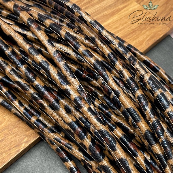 Шнур из экокожи леопардовый принт темный 6 мм