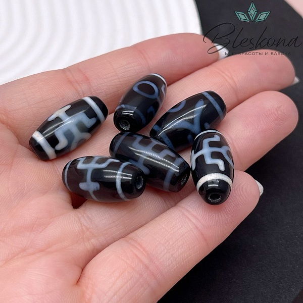 Бусина Дзи Большой человек (Аристократ) бело-черный бочонок 20*10 мм