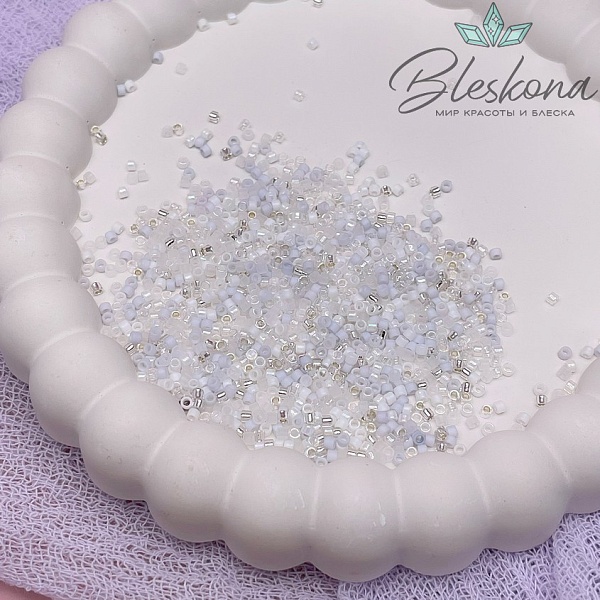 Бисер TOHO round 11/0 цвет №60-018 (микс)