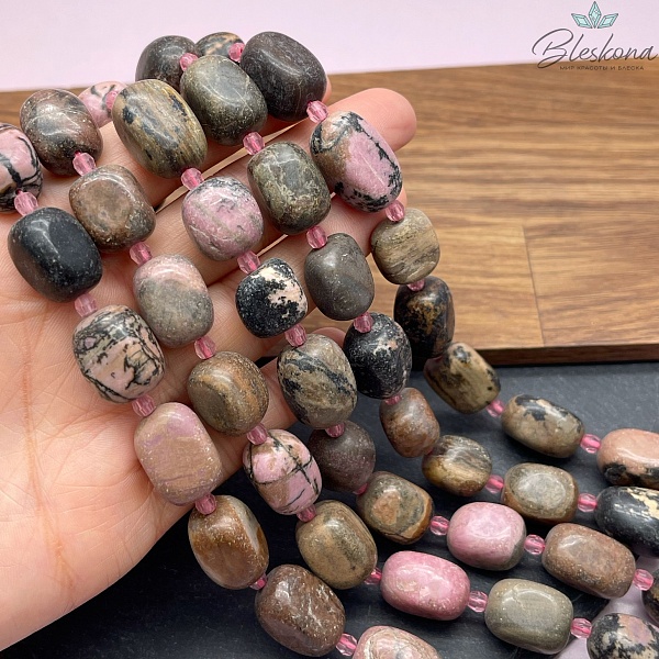 Родонит черно- розовый галтовка (14-21)*(12-13) мм
