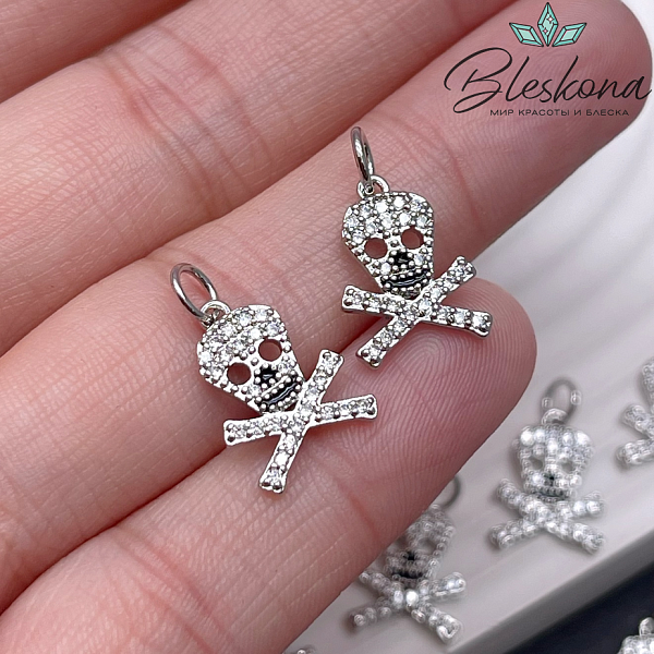 14,4*10,5 мм Цвет серебро, Подвеска Череп цирконы