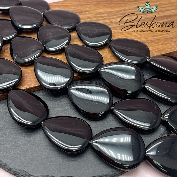 Агат черный с прожилками капля 40*30 мм