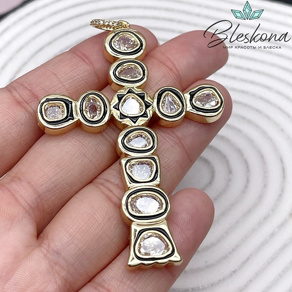 65,5*47 мм Цвет золото, Подвеска Крест фигурный с цирконами