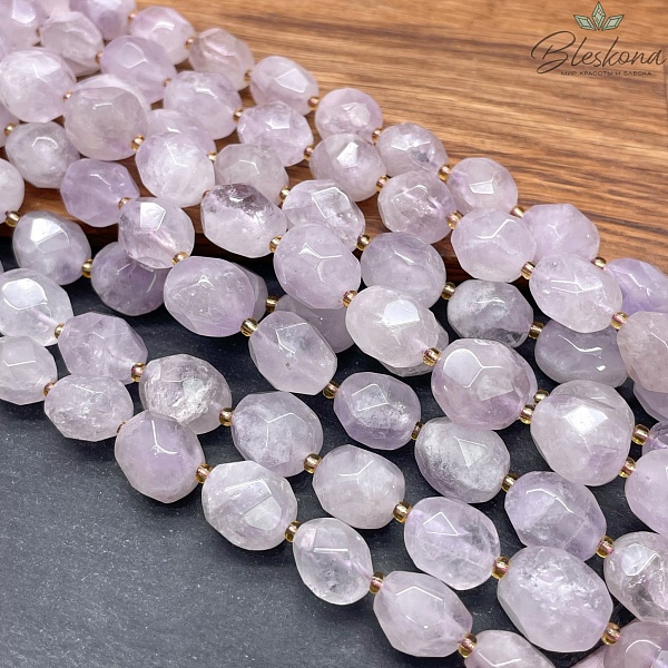 Аметист лавандовый фриформ огранка (14-16)*(12-13) мм