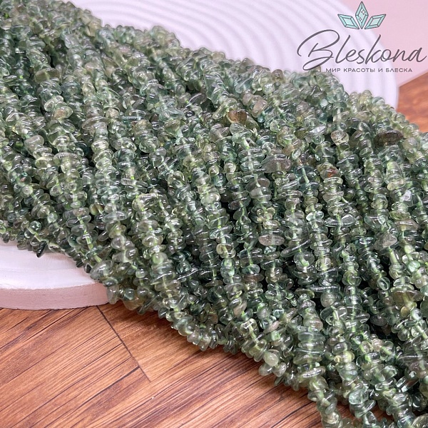 Крошка Апатит зеленый ширина бусин ~ 5-5,5 мм