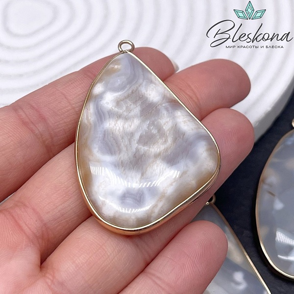 58*39 мм Цвет золото, Подвеска фриформ Агат