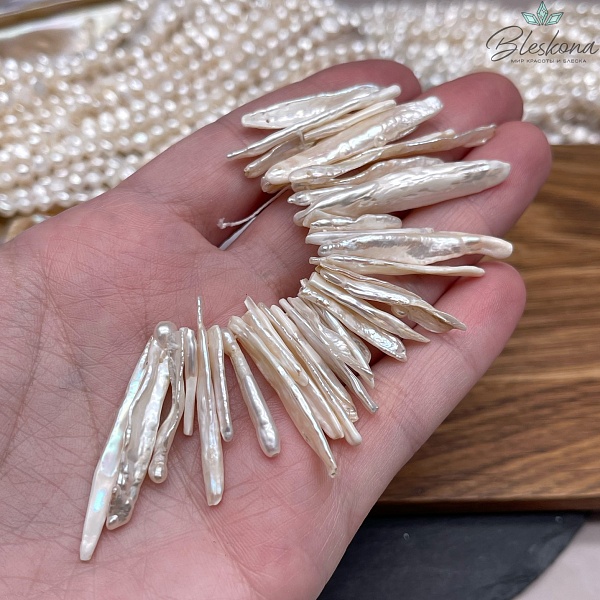 Жемчуг Белый Бива сет 8 см смещенный центр (16-23)*(4-4,5)мм