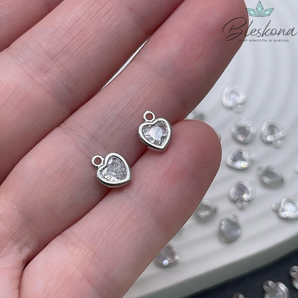 8,3*6,4 мм Цвет серебро, Подвеска Сердце циркон
