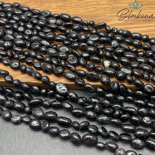 Турмалин черный (Шерл) галтовка (5-9)*(5-7) мм