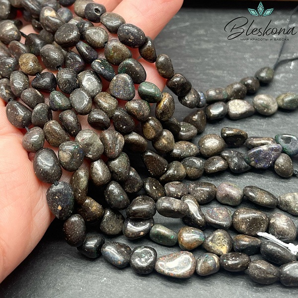 Опал черный галтовка 6-7мм