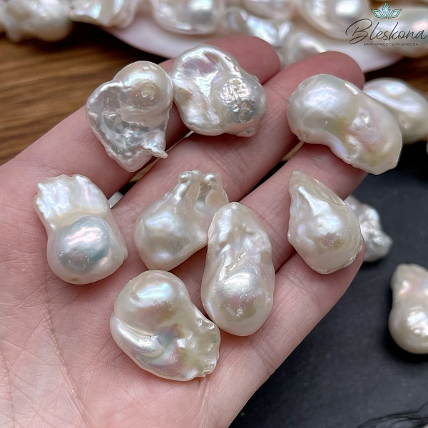 Жемчуг Барокко белый штучно ~ (21-26)*(16-18) мм 