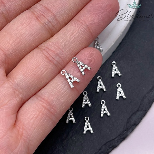 8,6 мм Цвет серебро, Буква A цирконы 