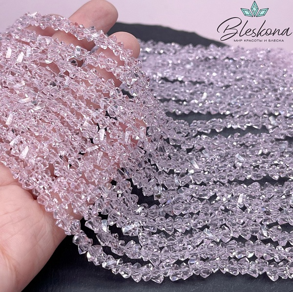 Чешское стекло №28 6 мм треугольник