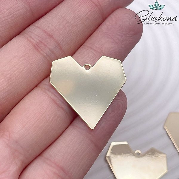 25*25 мм Цвет золото, Подвеска Сердце гладкое углы