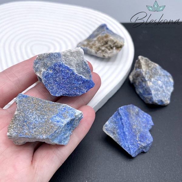 Лазурит необработанный 30-35 мм